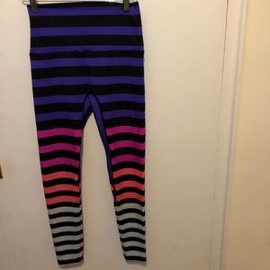 KDEER Signature Stripes yoga pants